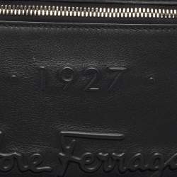 Pre Owned Salvatore Ferragamo Black Leather Zip Wristlet Pouch