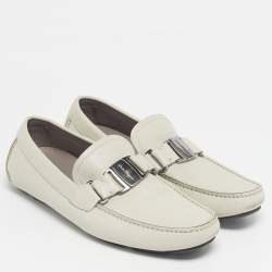 Pre Owned Salvatore Ferragamo Cream Leather Gancini Loafers Size 42