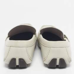 Pre Owned Salvatore Ferragamo Cream Leather Gancini Loafers Size 42