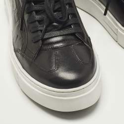 مملوكة مسبقًا Salvatore Ferragamo Gancini Size 40 Black Leather Lace Up Sneakers