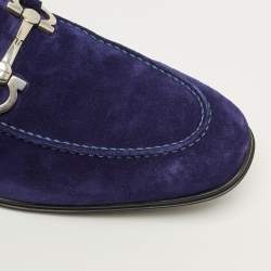 مملوكة مسبقًا Salvatore Ferragamo Gancini Size 43.5 Blue Suede Loafers