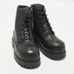 مملوكة مسبقًا Salvatore Ferragamo Size 43 Black Fede Leather Combat Boots
