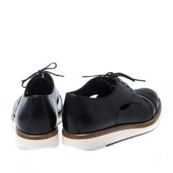 Pre Owned  حذاء أوكسفورد سالفاتوري فيراغامو فاموسو برباط جلد مفرغ أسود مقاس 41