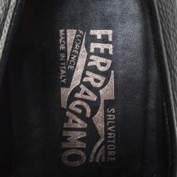 Pre Owned حذاء لوفرز سالفاتوري فيراغامو غانسيني جلد أسود مقاس 43.5