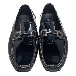 مملوكة مسبقًا Salvatore Ferragamo Black Patent Leather Parigi Gancini Driver Loafers Size 43