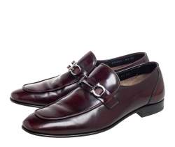 مملوكة مسبقًا حذاء لوفرز سالفاتوري فيراغامو بافيا غانشيني بيت جلد عنابي مقاس 40.5