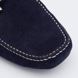 مملوكة مسبقًا Salvatore Ferragamo Navy Blue Suede Gancini Slip On Loafers Size 41.5