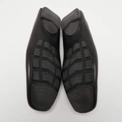 مملوكة مسبقًا Salvatore Ferragamo Black Leather Slip On Loafers Size 42