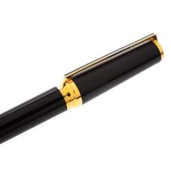 S.T. Dupont Montparnasse Black Lacquer Gold Plated Fountain Pen 