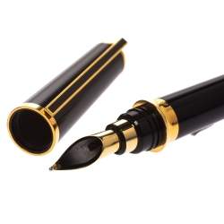 S.T. Dupont Montparnasse Black Lacquer Gold Plated Fountain Pen 