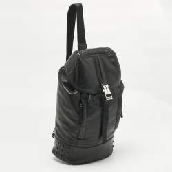 Pre Owned Tod's Black Leather Drawstring Flap Backpack