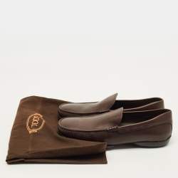 مملوكة مسبقًا حذاء درايفنغ لوفرز موكاسين تودز جلد أسود جوميني مقاس 42