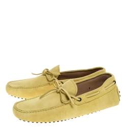 مملوكة مسبقًا حذاء لوفرز تودز سليب أون فيونكة جلد سويدي أصفر مقاس 42