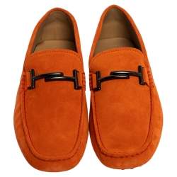 مملوكة مسبقًا Tod's Orange Suede Leather Double T Slip On Loafers Size 43