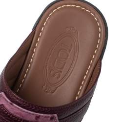 Tod's Two Tone Ostrich Embossed and Leather Sandals Size 39.5