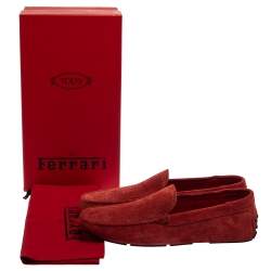 Pre Owned حذاء لوفرز تودز فور فيراري سويدي أحمر مثقب جومينو سليب أون مقاس 44.5