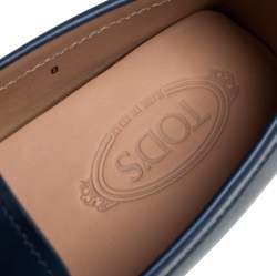 مملوكة مسبقًا حذاء لوفرز تودز درايفنج نيوغومينو جلد أزرق مقاس 42