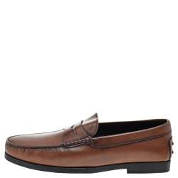 Pre Owned حذاء لوفرز تودز بيني جلد بني مقاس 45.5