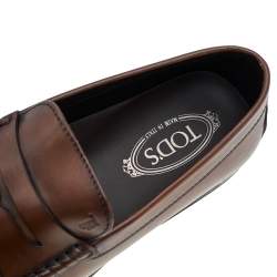 Pre Owned حذاء لوفرز تودز بيني جلد بني مقاس 45.5