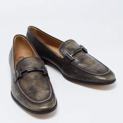 مملوكة مسبقًا Tods Olive Green Leather Slip On Loafers Size 44.5