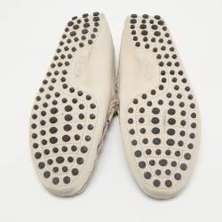 مملوكة مسبقًا حذاء لوفرز تودز جلد نوبوك رمادي فاتح سليب أون مقاس 43