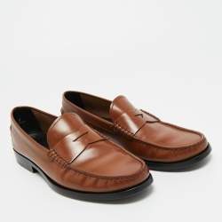 مملوكة مسبقًا حذاء لوفرز تودز سليب أون جلد بني مقاس 42