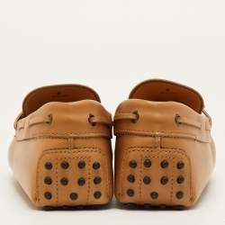 مملوكة مسبقًا حذاء لوفرز تودز جلد تان سيتي جومينو سهل الارتداء مقاس 42