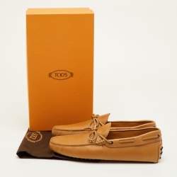 مملوكة مسبقًا حذاء لوفرز تودز جلد تان سيتي جومينو سهل الارتداء مقاس 42