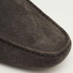 مملوكة مسبقًا حذاء لوفرز تودز سويدي رمادي داكن سليب أون مقاس 42