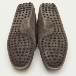 مملوكة مسبقًا حذاء لوفرز تودز سويدي رمادي داكن سليب أون مقاس 42