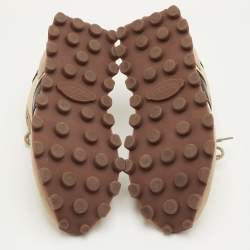 Pre Owned حذاء رياضي تودز منخفض من خامة قماش و جلد و سويدي بلون بيج/أسود مقاس 41.5