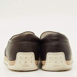 Pre Owned حذاء رياضي تودز جلد بني داكن سليب أون مقاس 42.5