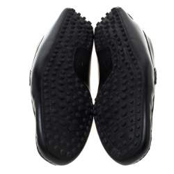 مملوكة مسبقًا Tod's Black Leather Gommino Loafers Size 44