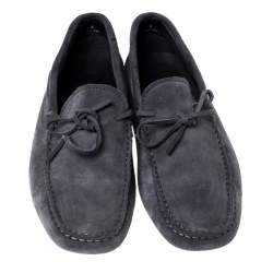 مملوكة مسبقًا Tod's Grey Suede Leather Bow Slip On Loafers Size 42