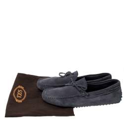مملوكة مسبقًا Tod's Grey Suede Leather Bow Slip On Loafers Size 42