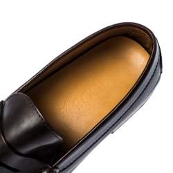 Pre Owned حذاء لوفرز تودز بيني جلد بني داكن مقاس 44.5