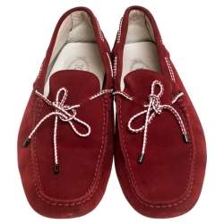 مملوكة مسبقًا Tod’s Red Suede Leather Bow Slip On Loafers Size 45.5