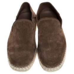 Pre Owned حذاء لوفرز تودز سليب أون كعب سكلاسبيل سويدي بني مقاس 39.5