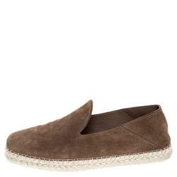 Pre Owned حذاء لوفرز تودز سليب أون كعب سكلاسبيل سويدي بني مقاس 39.5