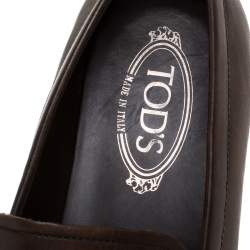 Pre Owned حذاء لوفرز تودز بطراز سليب أون مزين بشعار الماركة حرف تي مزدوج حواف جلد بني مقاس 42.5