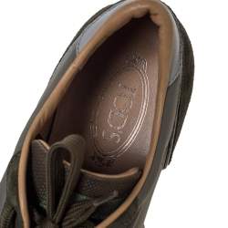 مملوكة مسبقًا حذاء رياضي تودز بطراز منخفض من أعلى شبك و سويدي أخضر مقاس 43