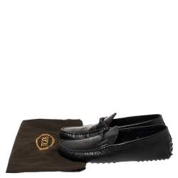 Pre Owned حذاء لوفرز تودز سليب أون حرف تي مزدوج جلد أسود مقاس 41.5