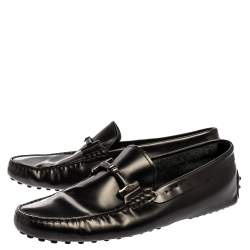 Pre Owned حذاء لوفرز تودز سليب أون حرف تى مزدوج جلد أسود مقاس 42.5