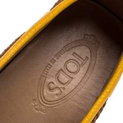 Pre Owned حذاء لوفرز تودز جومينو درايفنغ جلد أصفر بفيونكة مقاس 41.5