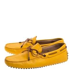 Pre Owned حذاء لوفرز تودز جومينو درايفنغ جلد أصفر بفيونكة مقاس 41.5