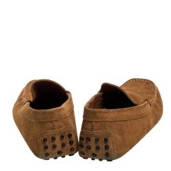 Pre Owned حذاء لوفرز تودز سليب أون سويدي بني مقاس 41.5