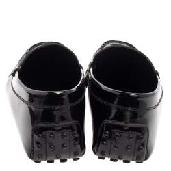 مملوكة مسبقًا حذاء لوفرز تودز سليب أون بيني جلد لامع أسود مقاس 43