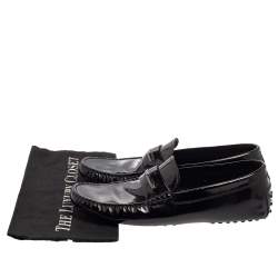 مملوكة مسبقًا حذاء لوفرز تودز سليب أون بيني جلد لامع أسود مقاس 43