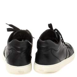 Pre Owned حذاء رياضي تودز أزرق كحلي بعنق منخفض مقاس 44.5