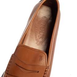 مملوكة مسبقًا حذاء لوفرز تودز سير بيني سليب أون جلد بني مقاس 44